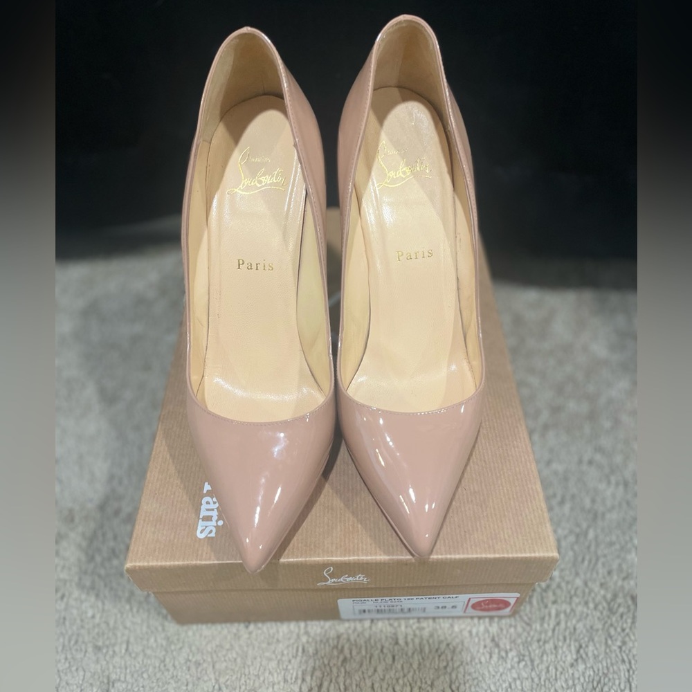 Pigalle Plato 120 patent